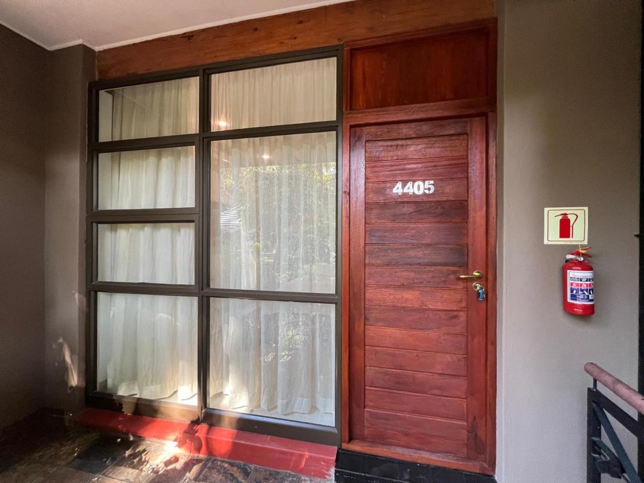 Forty 4 On Hoog Polokwane Esterno foto